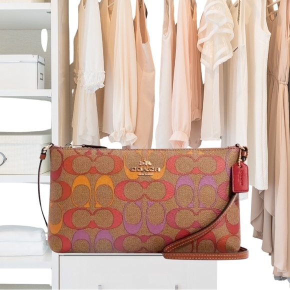 COACH C 1653 Zip Top Crossbody In Rainbow Signature Canvas - Picture 1 of 16